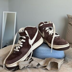 The Nike Air Force 1 Mid ‘Chocolate’